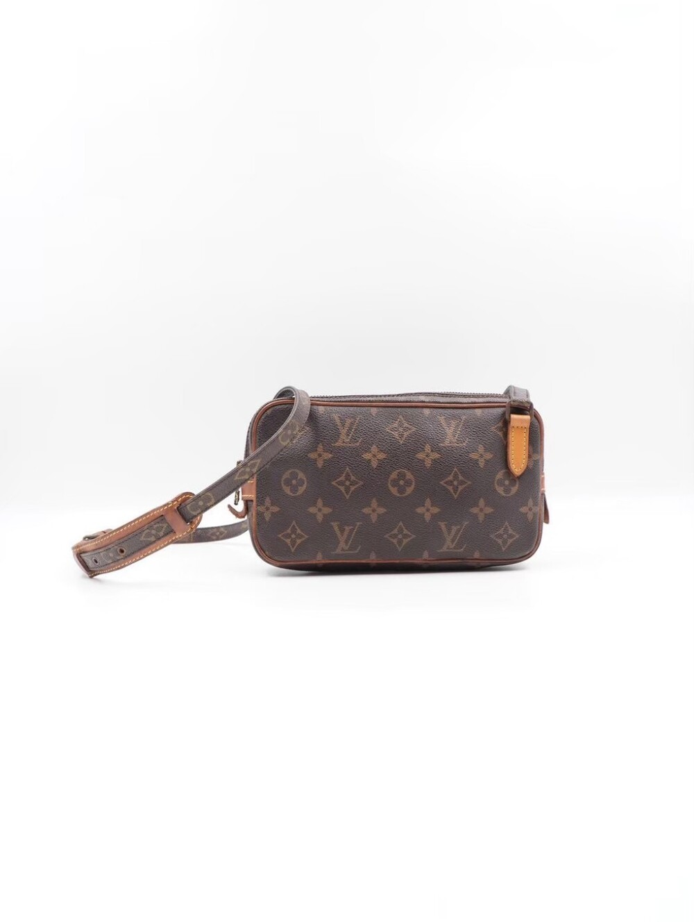 CM40 💟 Louis VuittonMonogram Pochette Marly Bandouliere